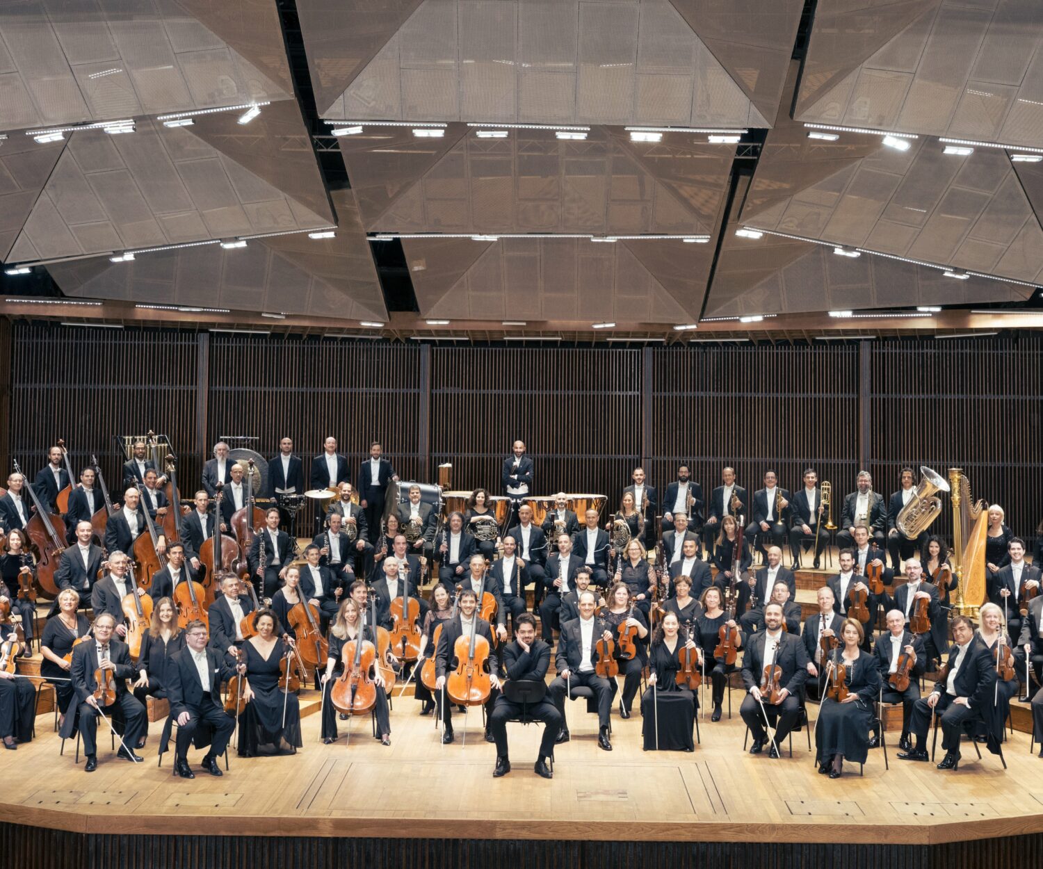 Israel Philharmonic Orchestra - Lahav Shani
Photo: Marco Borggreve